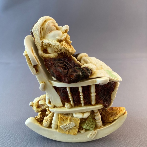 Harmony Kingdom Jingle Bell Rock Santa - Picture 3 of 14